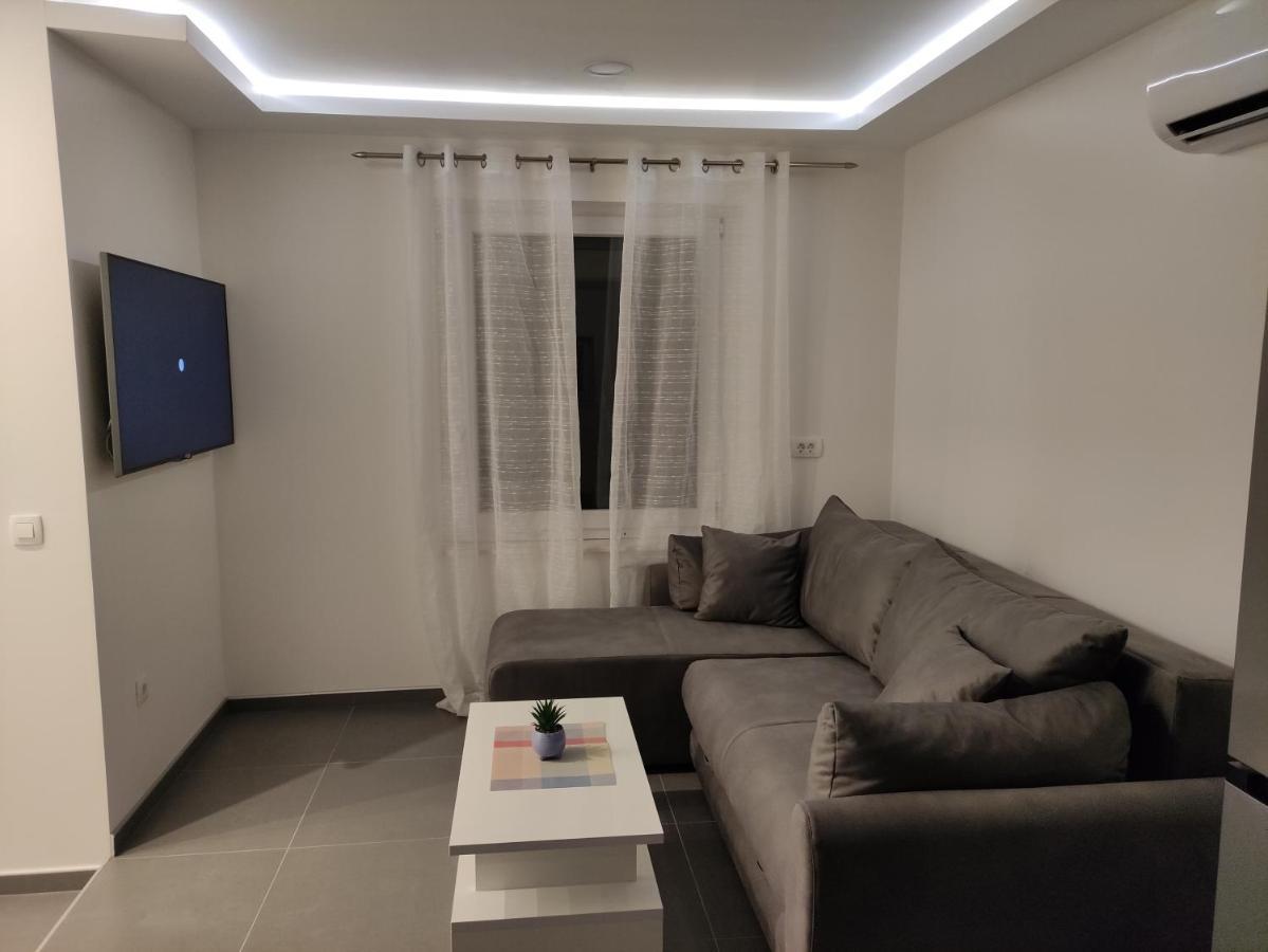 Mira 2 Apartment Zagvozd Bagian luar foto