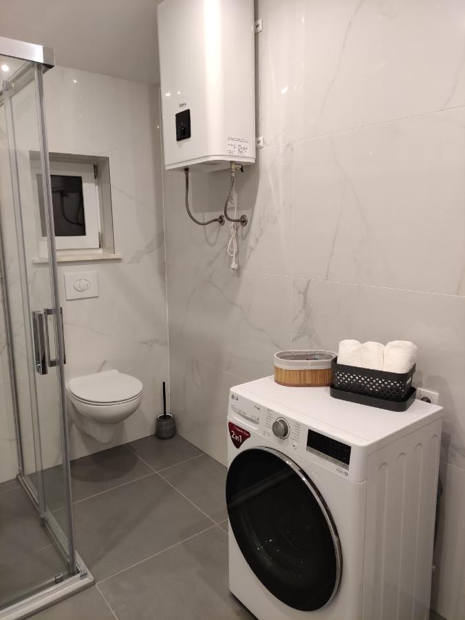 Mira 2 Apartment Zagvozd Bagian luar foto